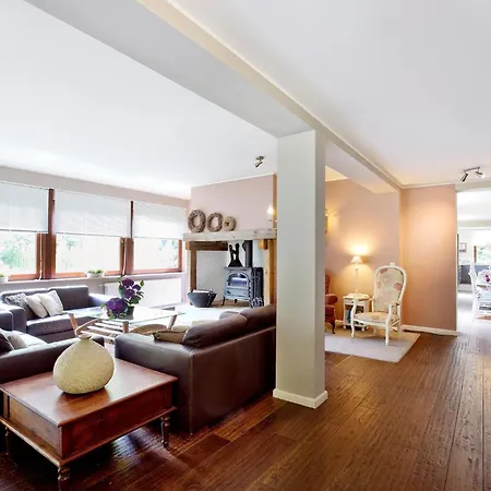 Tolles Fuer 16 Personen Im Westerwald Mit Sauna, Whirlpool, Kino Und Bar Holiday home *